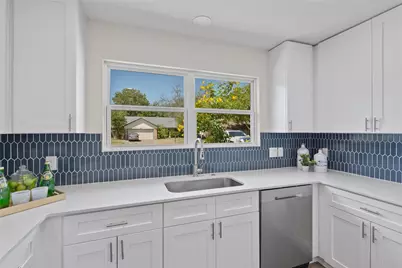 6901 Windrift Way, Austin, TX 78745 - Photo 15