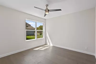 6901 Windrift Way, Austin, TX 78745 - Photo 17