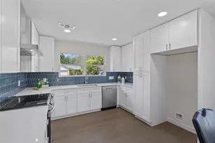 6901 Windrift Way, Austin, TX 78745 - Photo 11