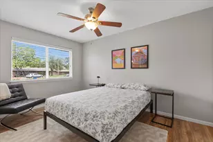 208 Skyloop Dr, Austin, TX 78745 - Photo 17