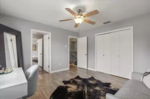 208 Skyloop Dr, Austin, TX 78745 - Photo 21