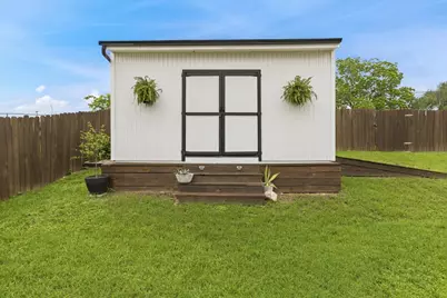 208 Skyloop Drive, Austin, TX 78745 - Photo 27