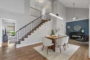 208 Skyloop Dr, Austin, TX 78745 - Photo 7
