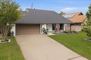 208 Skyloop Dr, Austin, TX 78745 - Photo 33