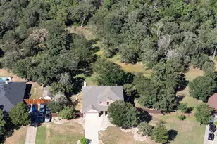 112 McLeod, Cedar Creek, TX 78612 - Photo 5