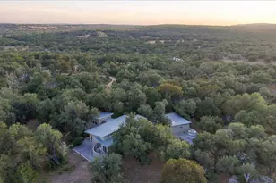 110 Purgatory Pass, San Marcos, TX 78666 - Photo 33