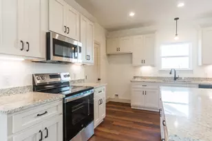 315 String Pr Wy, Smithville, TX 78957 - Photo 7