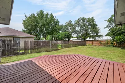 903 Travis Street, Lockhart, TX 78644 - Photo 35