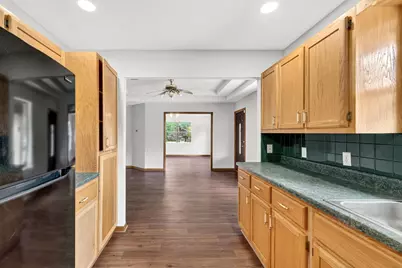 903 Travis Street, Lockhart, TX 78644 - Photo 13