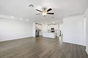 413 Doodle Ln, Hutto, TX 78634 - Photo 3