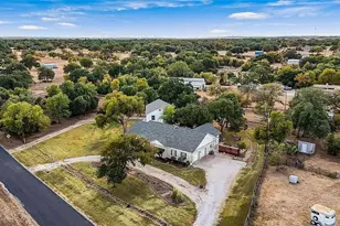 107 Patricia Rd, Georgetown, TX 78628 - Photo 37