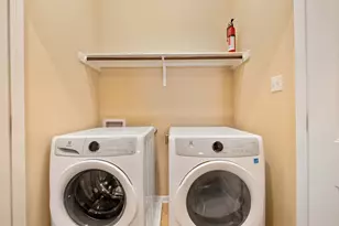 7220 Wyoming Springs Dr, Round Rock, TX 78681 - Photo 11