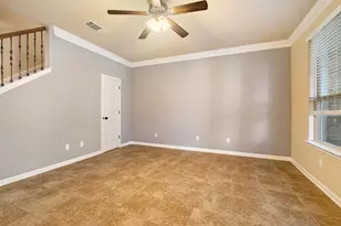 7220 Wyoming Springs Dr, Round Rock, TX 78681 - Photo 5