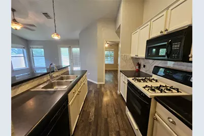 174 Prairie Springs Loop, Georgetown, TX 78626 - Photo 11