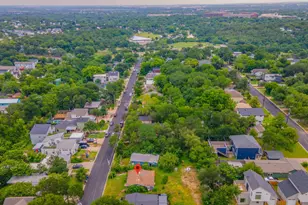 1410 Luna St, Austin, TX 78721 - Photo 5