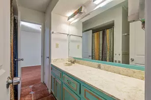 302 Venture Blvd S, Lago Vista, TX 78645 - Photo 13