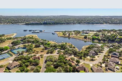 302 Venture Boulevard S, Lago Vista, TX 78645 - Photo 31