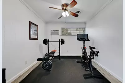 5700 Avenue G, Austin, TX 78752 - Photo 21