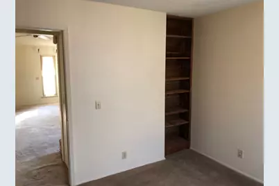 914 W Meadowmere Lane, Austin, TX 78758 - Photo 11