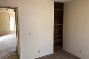 914 W Meadowmere Ln, Austin, TX 78758 - Photo 11