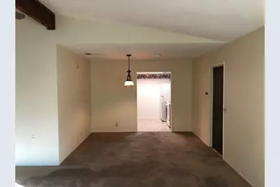 914 W Meadowmere Lane, Austin, TX 78758 - Photo 5