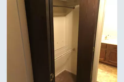 914 W Meadowmere Lane, Austin, TX 78758 - Photo 21