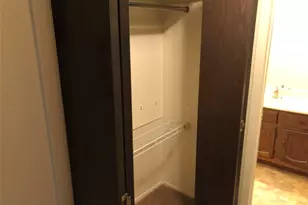 914 W Meadowmere Ln, Austin, TX 78758 - Photo 21