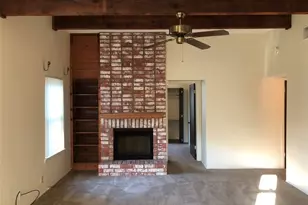 914 W Meadowmere Ln, Austin, TX 78758 - Photo 3