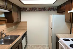 914 W Meadowmere Ln, Austin, TX 78758 - Photo 7