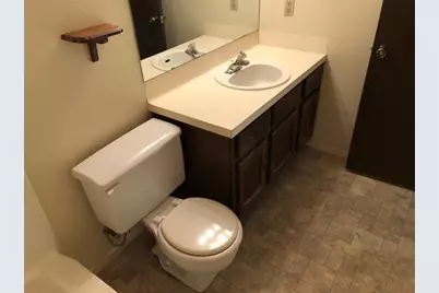 914 W Meadowmere Lane, Austin, TX 78758 - Photo 13
