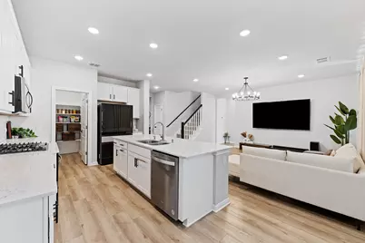 13117 Lapoynor Street, Manor, TX 78653 - Photo 9