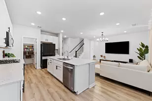 13117 Lapoynor St, Manor, TX 78653 - Photo 9