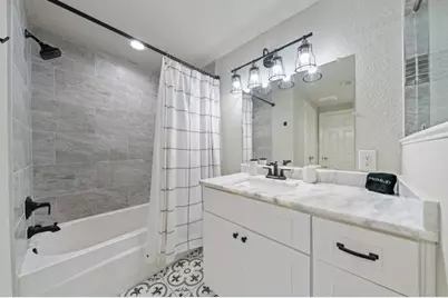 422 E Woodlawn Avenue, San Antonio, TX 78212 - Photo 17