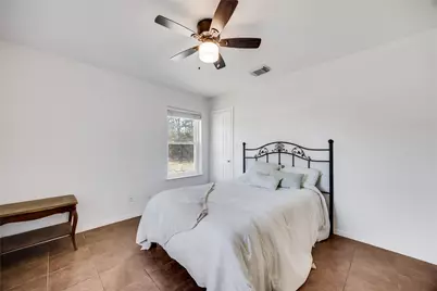 137 W Oak Drive, Cedar Creek, TX 78612 - Photo 29