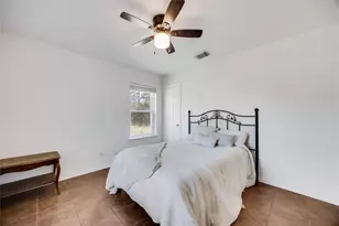 137 W Oak Dr, Cedar Creek, TX 78612 - Photo 29