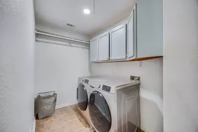 137 W Oak Drive, Cedar Creek, TX 78612 - Photo 33