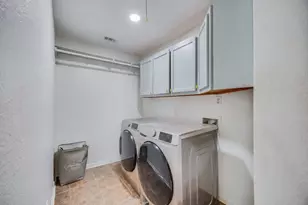 137 W Oak Dr, Cedar Creek, TX 78612 - Photo 33