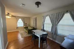 521 S Oak Ave, Luling, TX 78648 - Photo 9