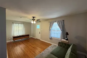 521 S Oak Ave, Luling, TX 78648 - Photo 5