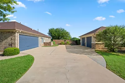 266 Courtnees Way, Georgetown, TX 78626 - Photo 3