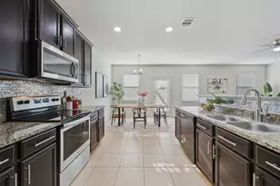 13313 Harry S Truman Dr, Manor, TX 78653 - Photo 9