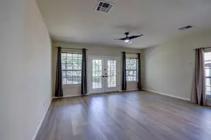 9902 Scenic Bluff Dr, Austin, TX 78733 - Photo 31