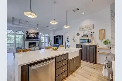 9902 Scenic Bluff Drive, Austin, TX 78733 - Photo 23