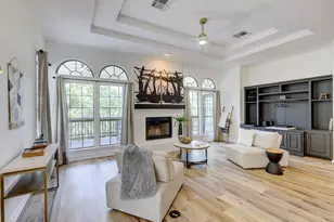 9902 Scenic Bluff Dr, Austin, TX 78733 - Photo 5