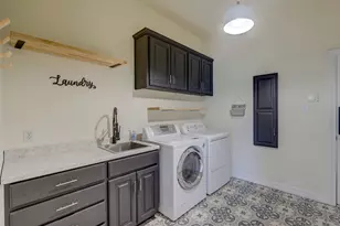 9902 Scenic Bluff Dr, Austin, TX 78733 - Photo 25