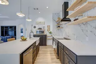 9902 Scenic Bluff Dr, Austin, TX 78733 - Photo 3