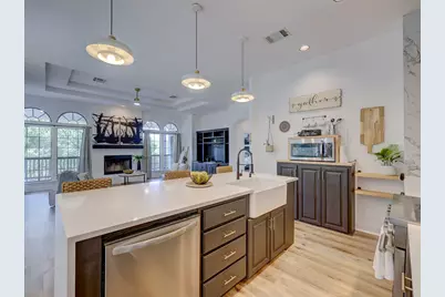9902 Scenic Bluff Drive, Austin, TX 78733 - Photo 5