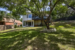 9902 Scenic Bluff Dr, Austin, TX 78733 - Photo 3