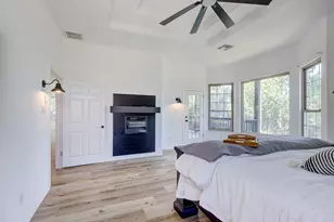 9902 Scenic Bluff Dr, Austin, TX 78733 - Photo 21