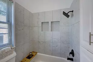 9902 Scenic Bluff Dr, Austin, TX 78733 - Photo 27